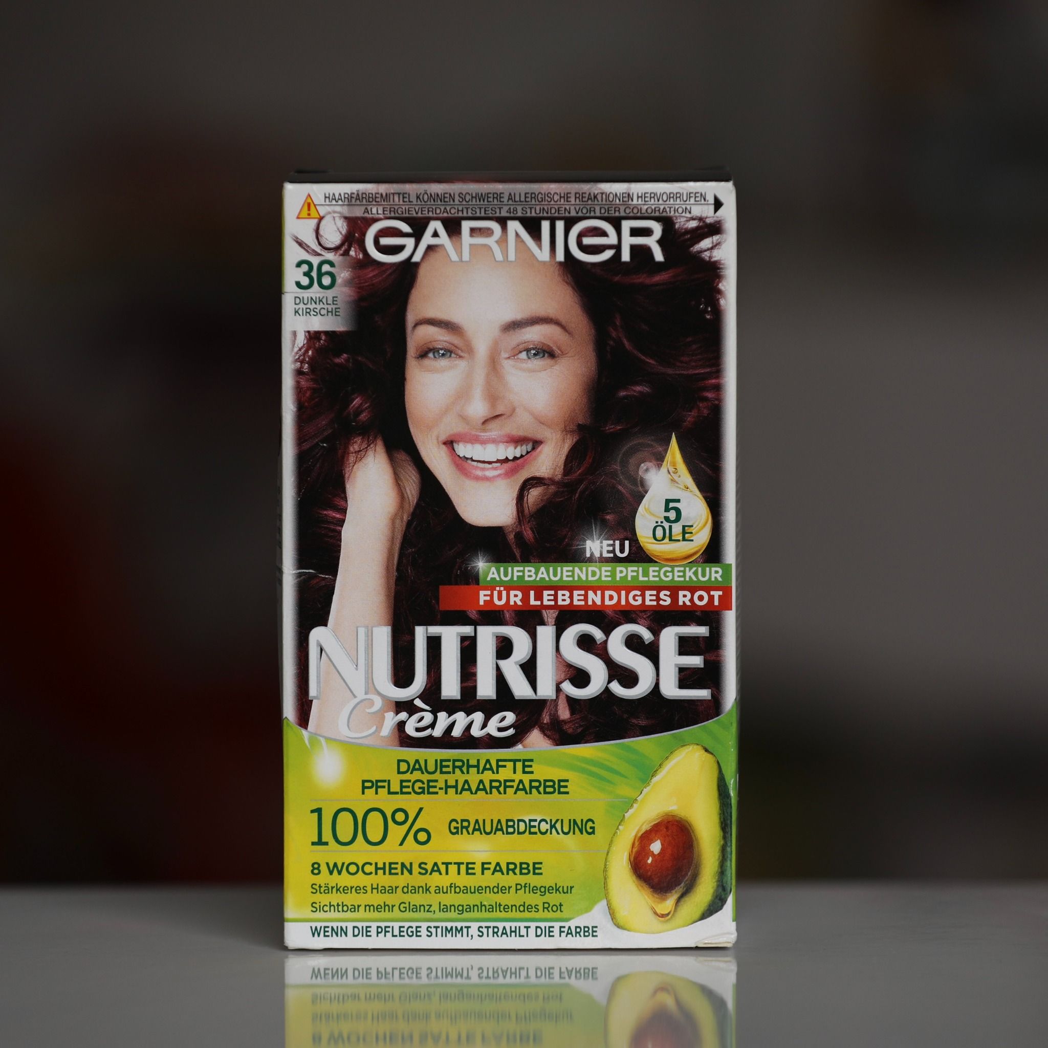  Nhuộm tóc Garnier màu số 36 màu Dunkle Kirsche - Màu quả anh đào đen 