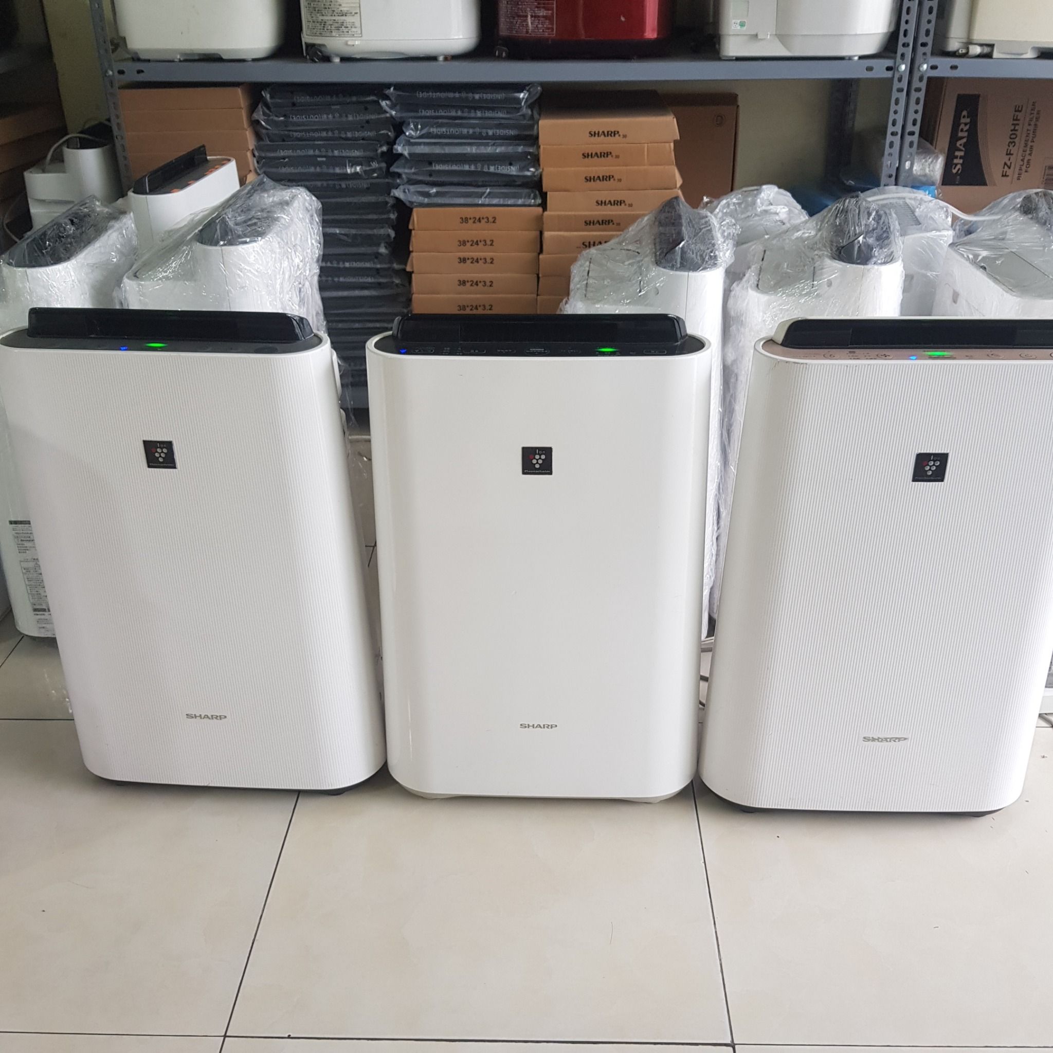 Máy lọc không khí bù ẩm Sharp KC F40