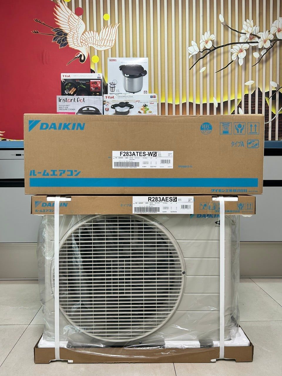 大阪市内配送無料 DAIKIN F28ZTES 2022年 10から14畳用 ダイキン ルーム