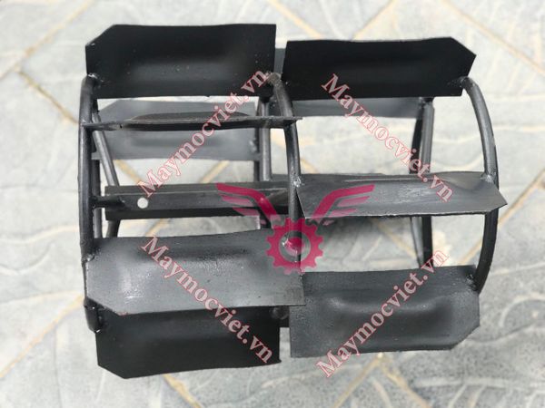 Bánh lồng nan so le máy xới đất