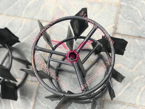 Bánh lồng nan so le máy xới đất