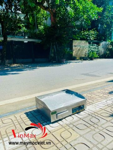 Bếp chiên phẳng dùng điện Vinmax VMC818