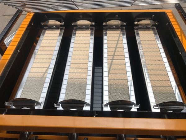 Lò nướng 4 họng dùng gas VM GD04 ( họng dài )