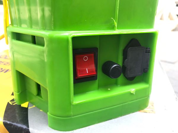 Bình Xịt Điện 20L Yataka CS20D