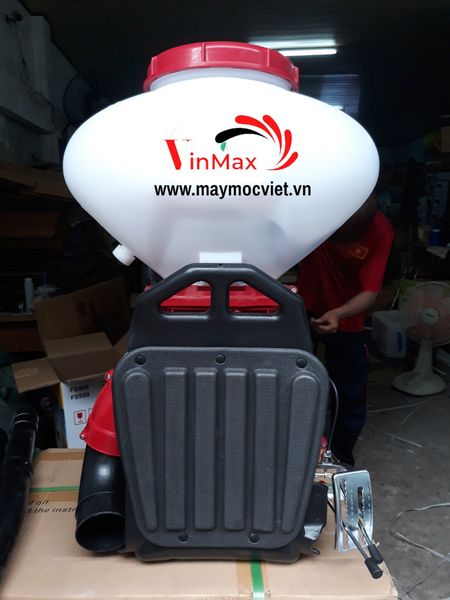 Máy phun thuốc, xạ phân đa năng Z-Kubota GX35 ( 4 Thì)