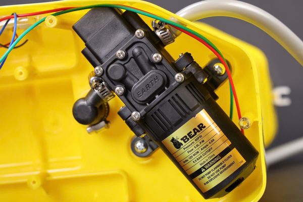 Bình Phun Xịt Điện Bear 12L BE-12D