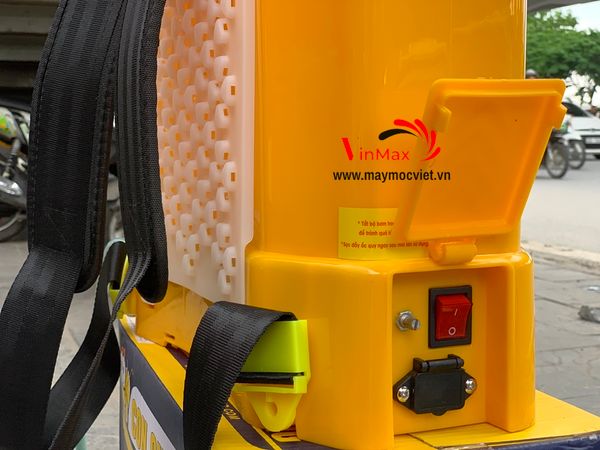 Bình xịt điện CON ONG VÀNG COV16 2 acquy mẫu mới