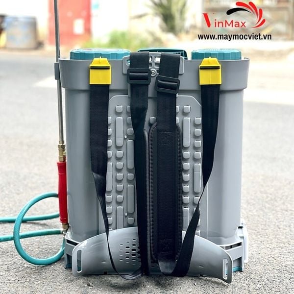 Máy phun thuốc Dewoo DW20A12M (có đảo thuốc, 2 bơm)