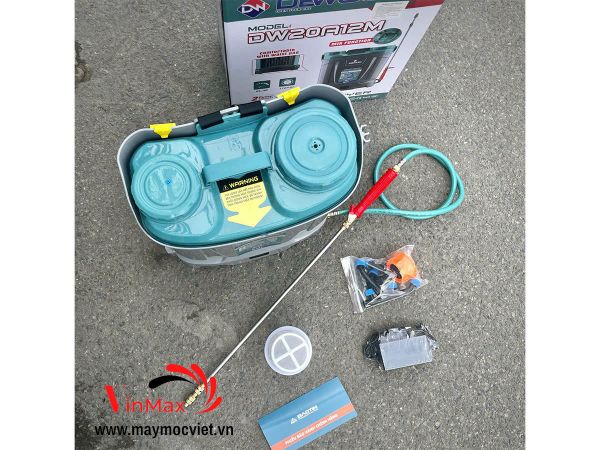 Máy phun thuốc Dewoo DW20A12M (có đảo thuốc, 2 bơm)