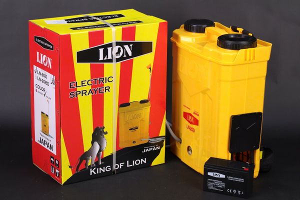 Bình Xịt Điện Lion 20 Lít LN20D Có Cánh Đảo Thuốc