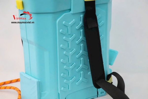 Bình xịt điện Oshima LI16 KR 2 pin có chức năng đảo thuốc
