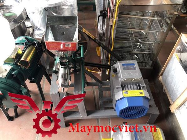 Máy nổ bỏng gạo 1 pha, đầu 7 bec ra 7 loại bỏng VM NB7