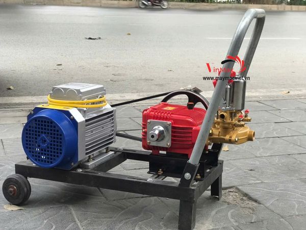 Máy rửa xe dây đai 3hp Turbo TB338