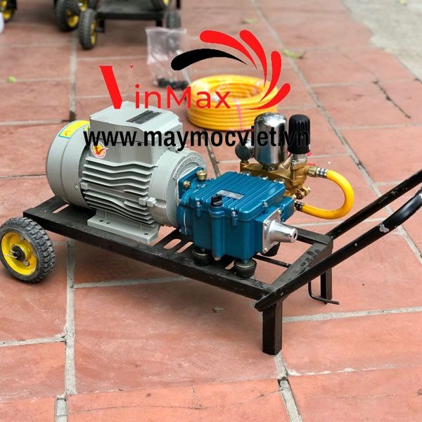 Bộ xịt rửa dây đai liền trục Vinmax VM2200
