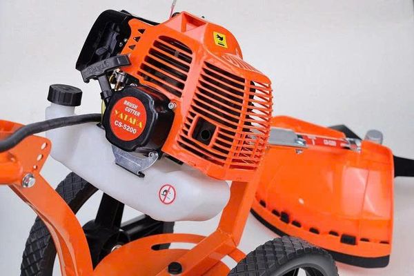 Máy Cắt Cỏ Đẩy Tay Yataka CS-5200