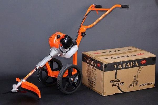 Máy Cắt Cỏ Đẩy Tay Yataka CS-5200