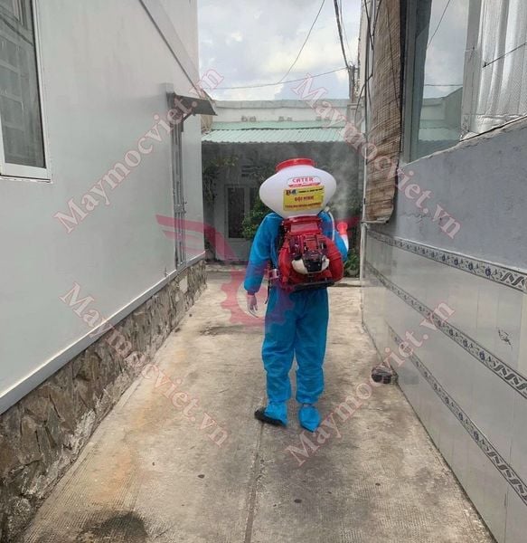 Máy phun thuốc khử trùng Cater CA-26L động cơ Honda