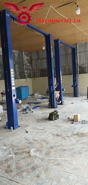 Cẩu Nâng 2 Trụ Có Cổng KONIA 4 Tấn