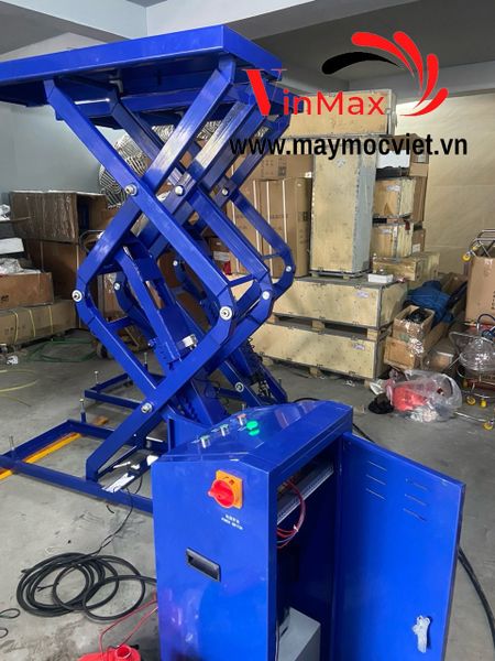 Cầu nâng cắt kéo âm nền 3.5 tấn TURBO TB3500