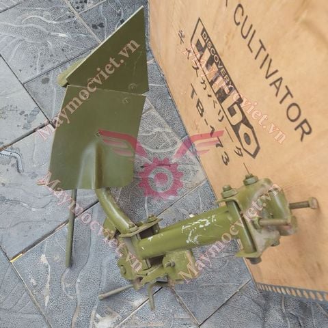 Lưỡi cày lật máy xới đất