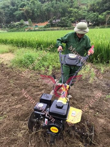 MÁY XỚI ĐẤT ĐA NĂNG TAY GA AHM G500