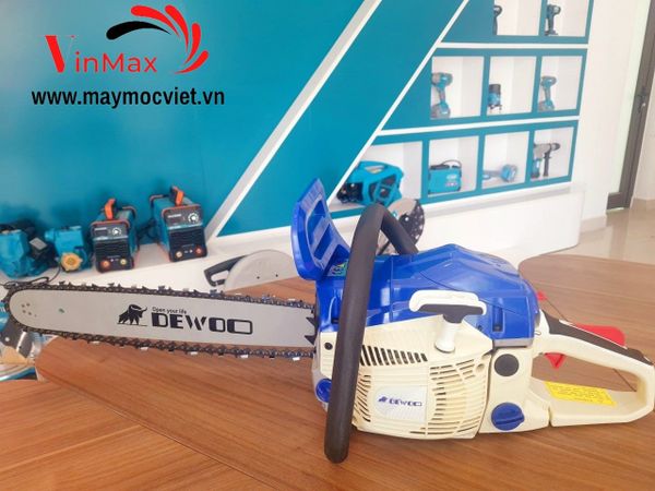 Máy cưa xích chạy xăng Dewoo DW-5200CR