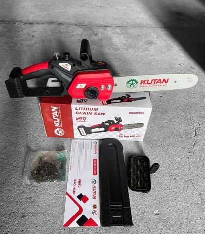 Cưa xích chạy pin 21V không chổi than Kutan KP21