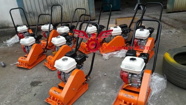 Máy đầm bàn PC70 động cơ Honda GX200 Thái Lan
