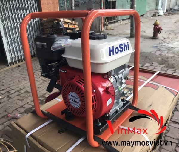 Đầm dùi bơm nước chạy xăng Hoshi (5.5HP)