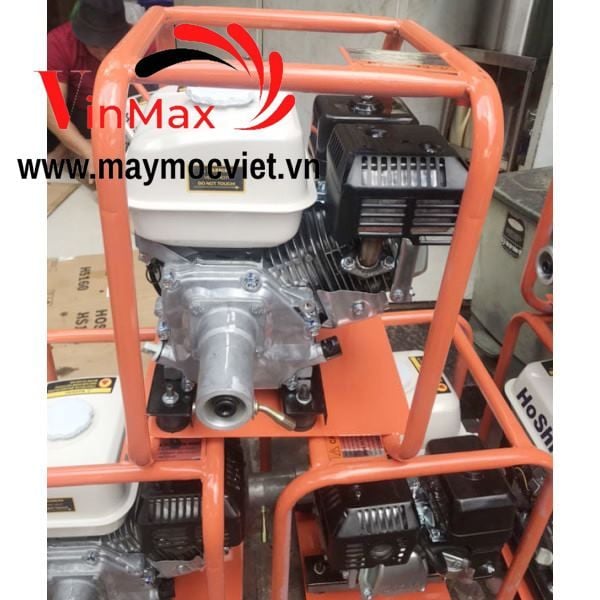 Đầm dùi bơm nước chạy xăng Hoshi (5.5HP)