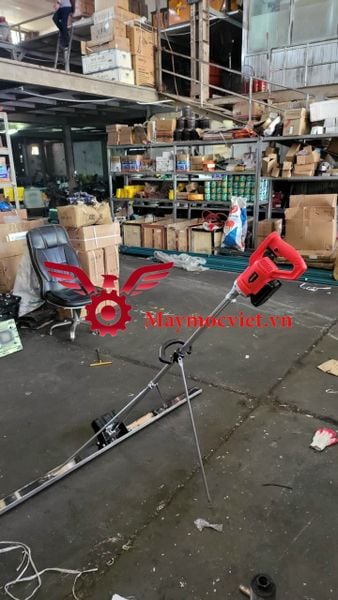 Máy Đầm Thước Pin VM48