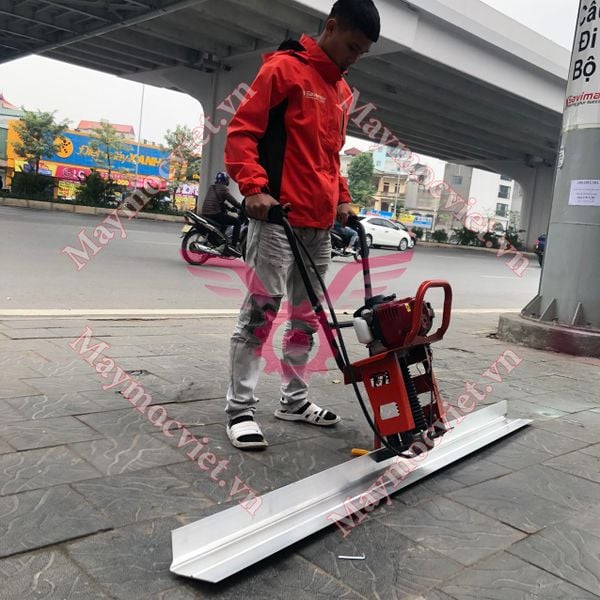 Máy đầm thước động cơ Honda GX35 4M