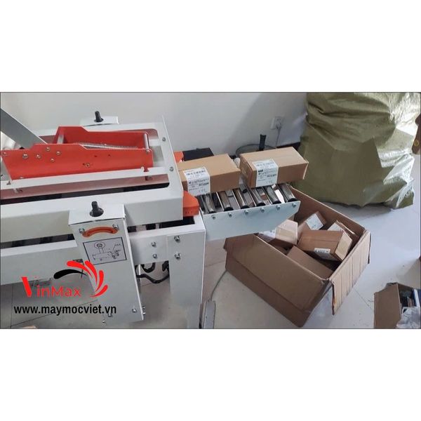 Máy dán thùng carton bán tự động Turbo TBB5050