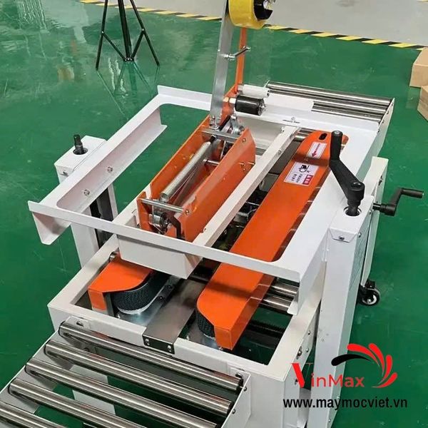 Máy dán thùng carton bán tự động Turbo TBB5050