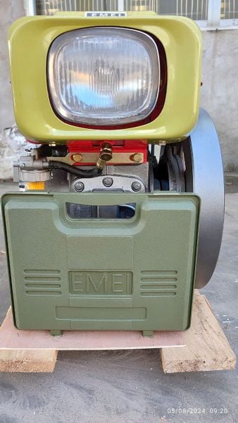Máy Nổ Dầu 10HP EMEI R190N mát gió