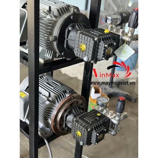 Đầu rửa xe cao áp Anovin 2014 mặt inox 304 nguyên khối trục 28 ( sử dụng cho động cơ 5,5 -7,5 kw )