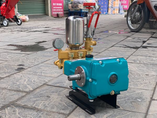 Đầu Xịt Áp Lực Kawasaki 5HP KW90