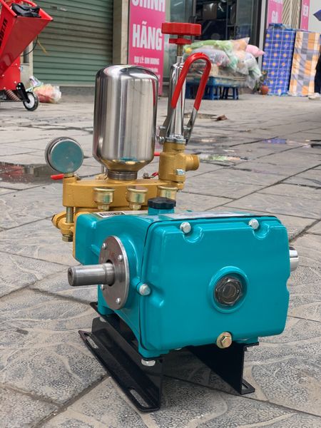 Đầu Xịt Áp Lực Kawasaki 5HP KW90