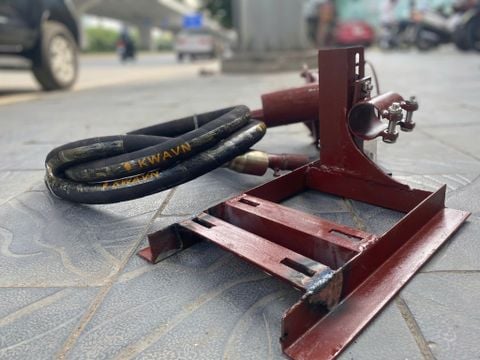 Máy hút bùn, chất thải dây mềm 6 mét 3 pha Turbo TBH63