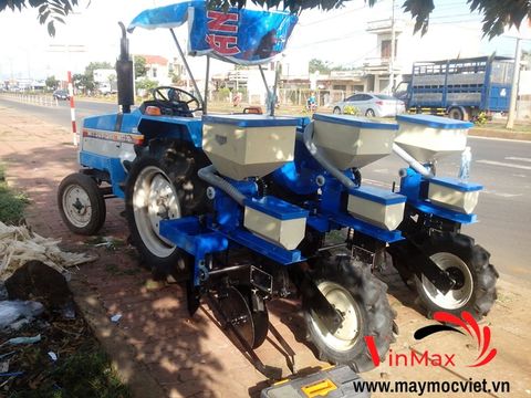 Máy Gieo Hạt Bắp 3 Hàng Đầu Kéo Turbo TB2503