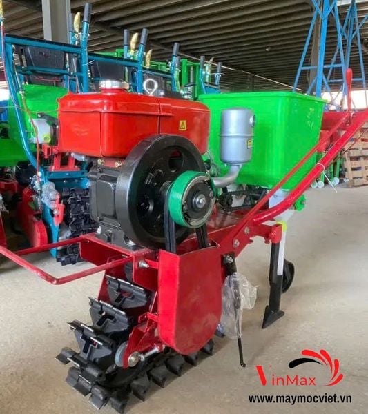 Máy Xới Cỏ, Tra Hạt Và Bón Phân Turbo TBXD75