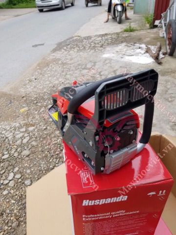 Máy cưa xích Huspanda CS73