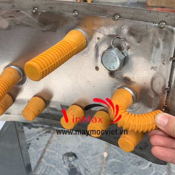 Máy bóc vỏ, lột da chân gà SAVI500-LD