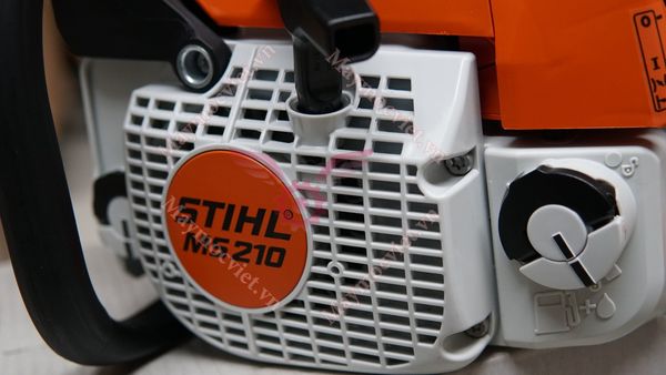 Máy cưa xích chạy xăng STIHL MS-210 (lam 18