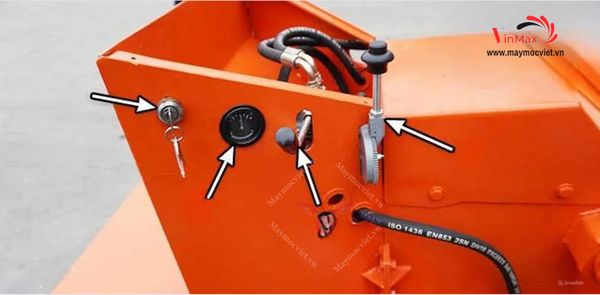 Máy băm cành thủy lực đầu nổ Turbo TBB500