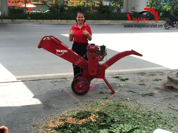 Máy băm cành cây di động Kawasaki MT70D