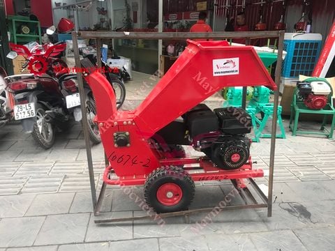 Máy băm cành cây di động Kawasaki BC15