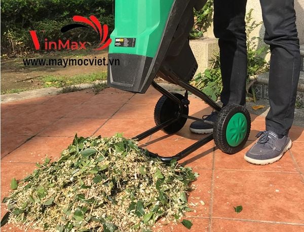 Máy băm cành lá cây mini chạy điện Vinmax VMB2400
