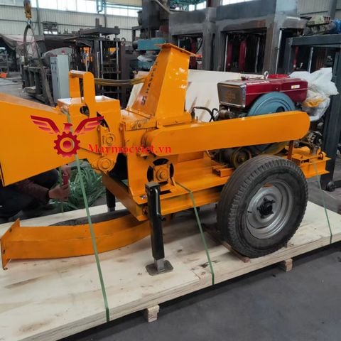 Máy băm cành cây thủy lực VMTL33