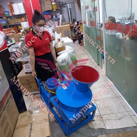 Máy băm chuối nguyên cây có bánh xe di chuyển VM BC03X